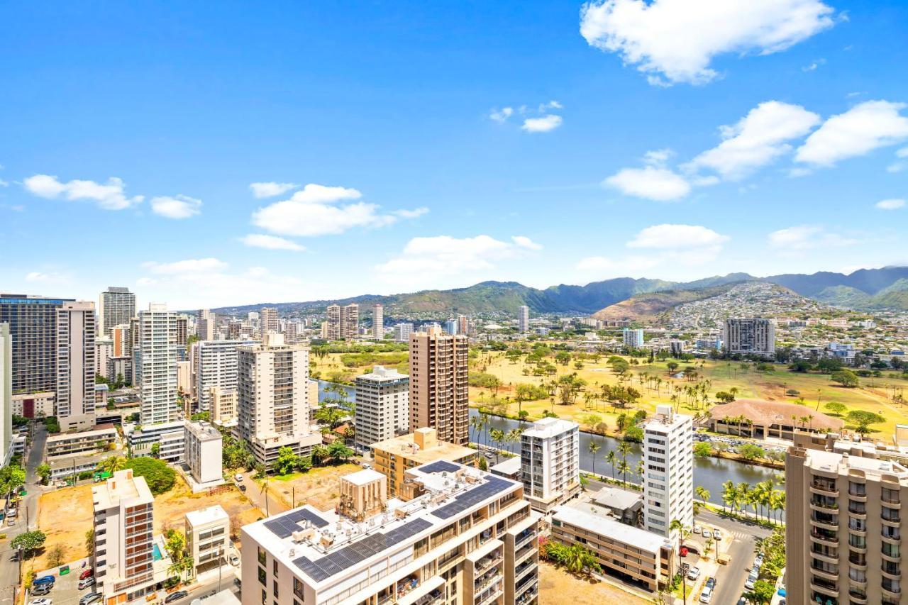 Apartment Stylish With Mountain Views In Waikiki Banyan! Honolulu