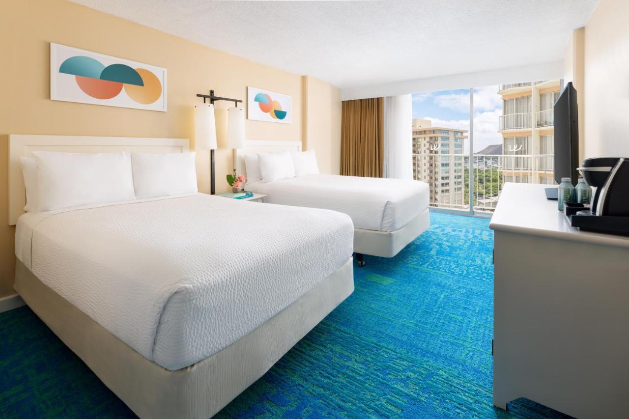 Hotel The Twin Fin 4*