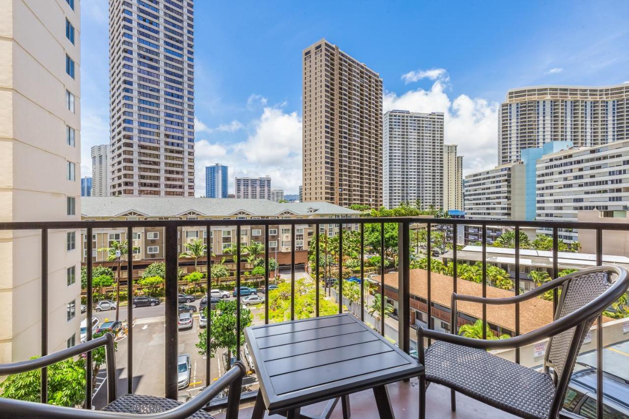 Castle At Palms At Waikiki Hotel Honolulu