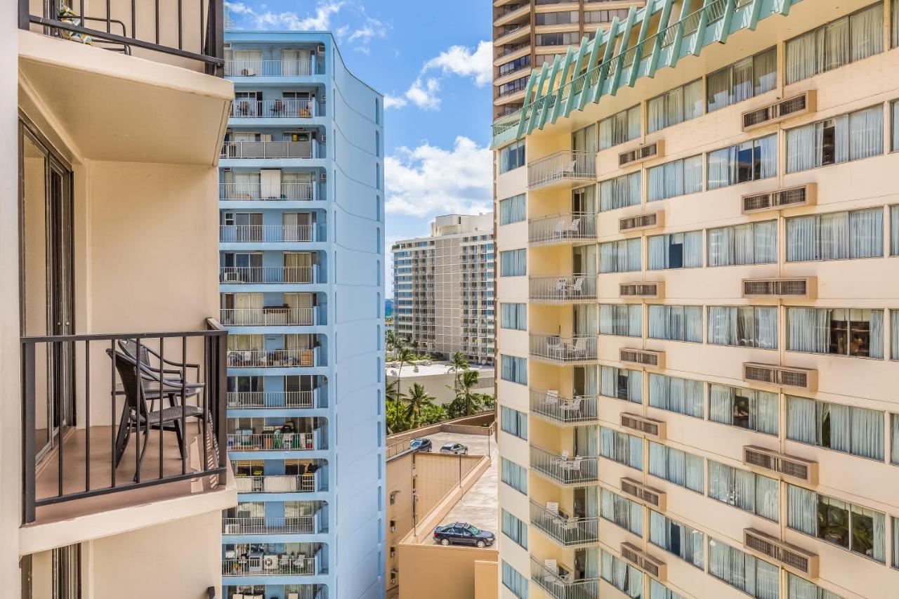Castle At Palms At Waikiki