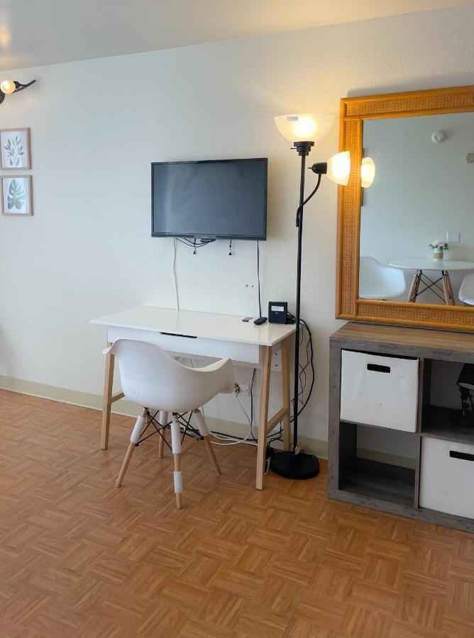Hawaiian Monarch 801 Apartment Honolulu