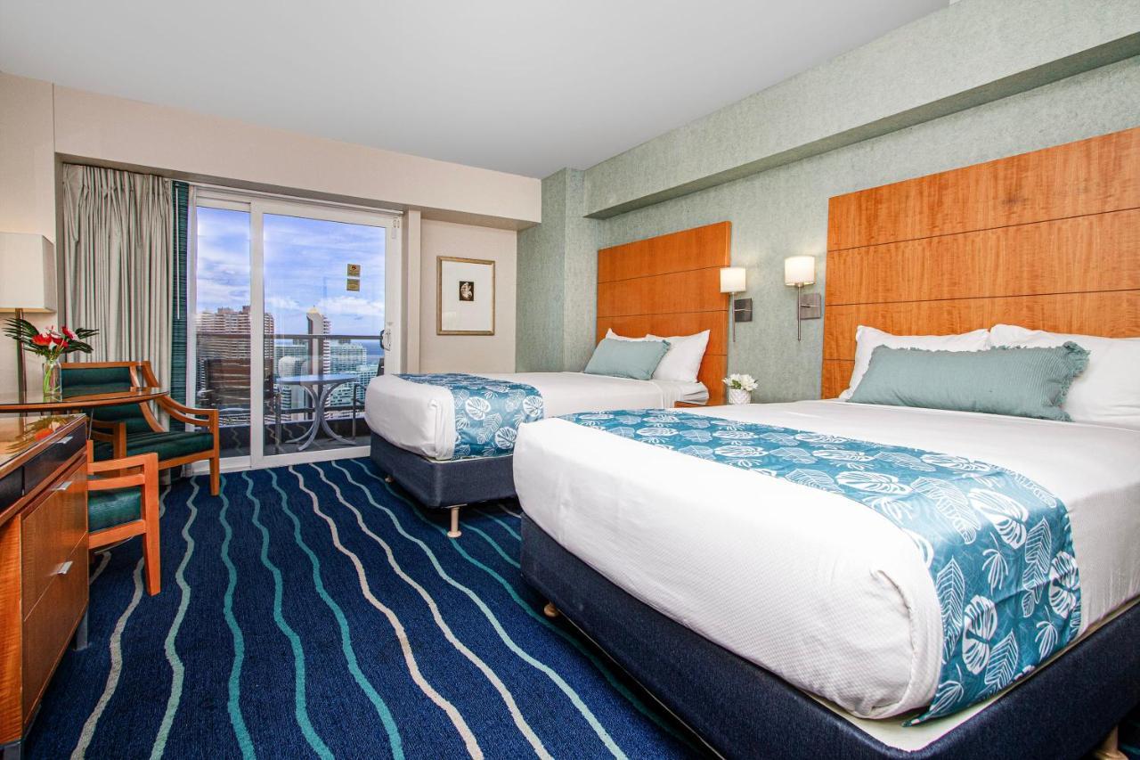 Ocean Views From Balcony Walk To And Mall 3024 Inn