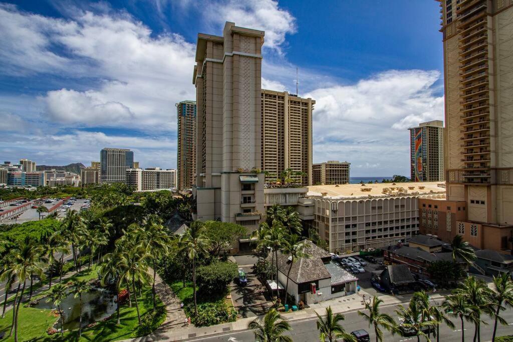 Ocean View Balcony Walk To Pw722 Honolulu