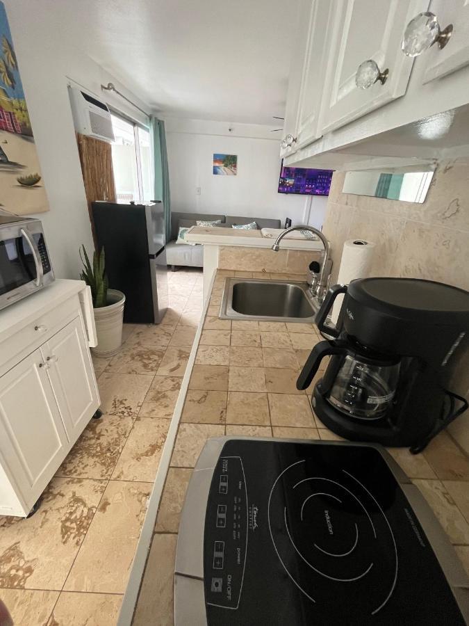 Apartment Cozy Studio A Couple Blocks Away From The Beach! Honolulu