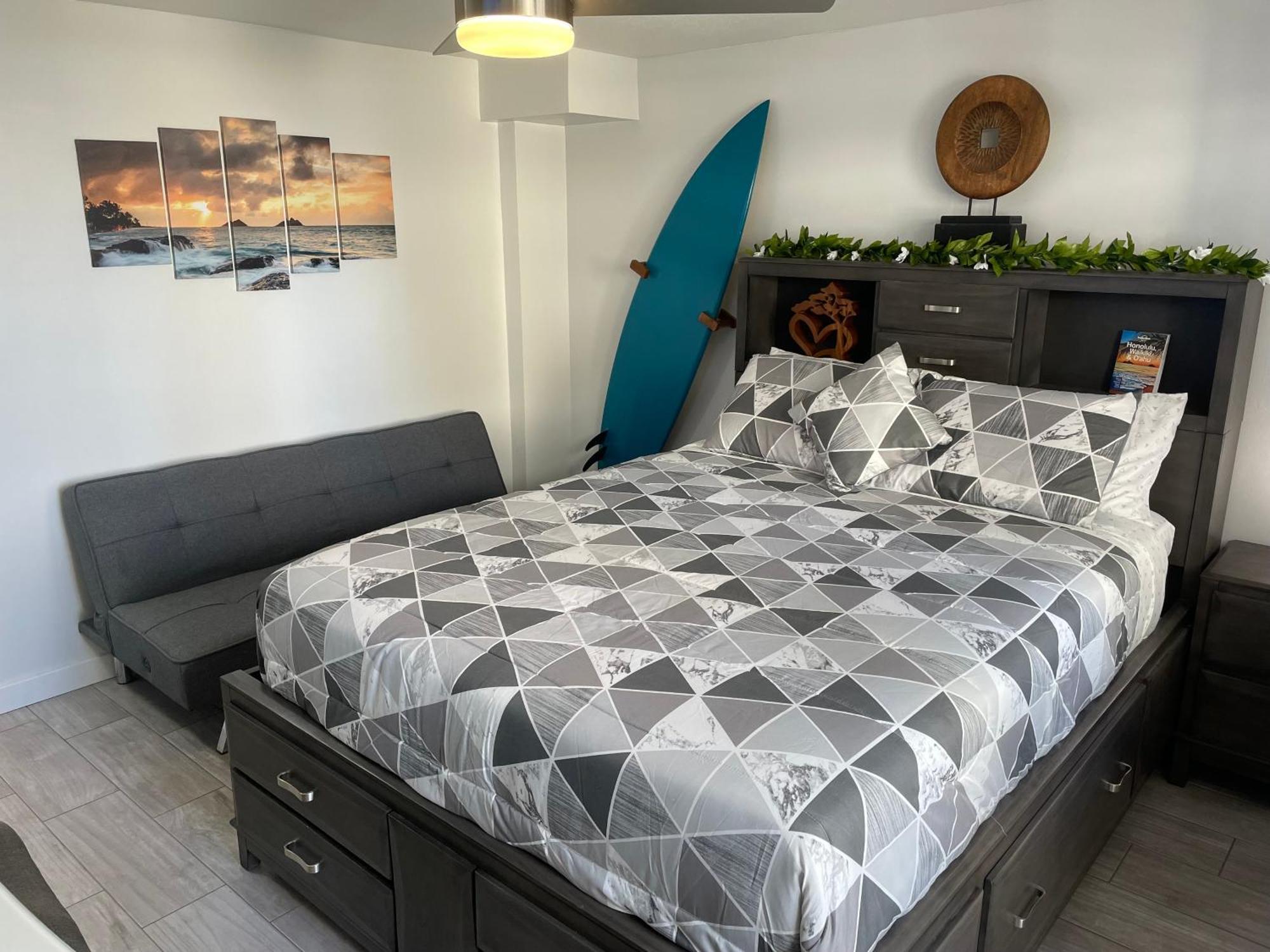 Modern Ocean View - Waikiki Paradise!