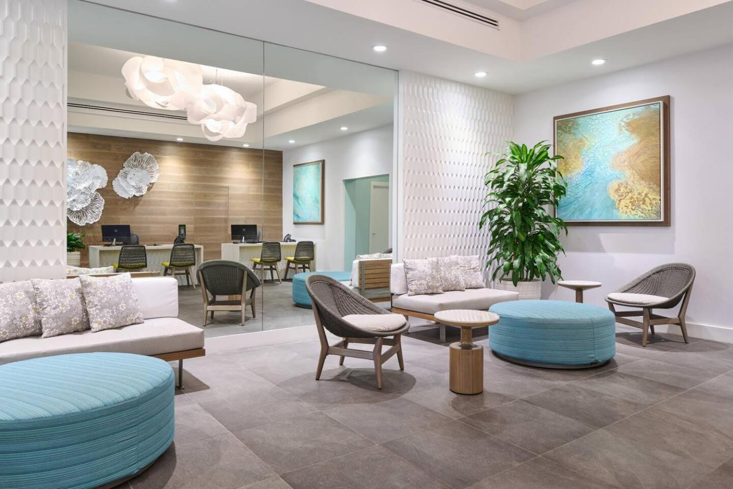 High Floor Luxury Oceanfront At Waikiki Tower Aparthotel Honolulu