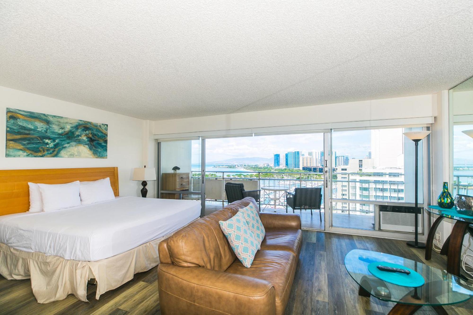 Ilikai Tower 1837 Yacht Harbor View 1br
