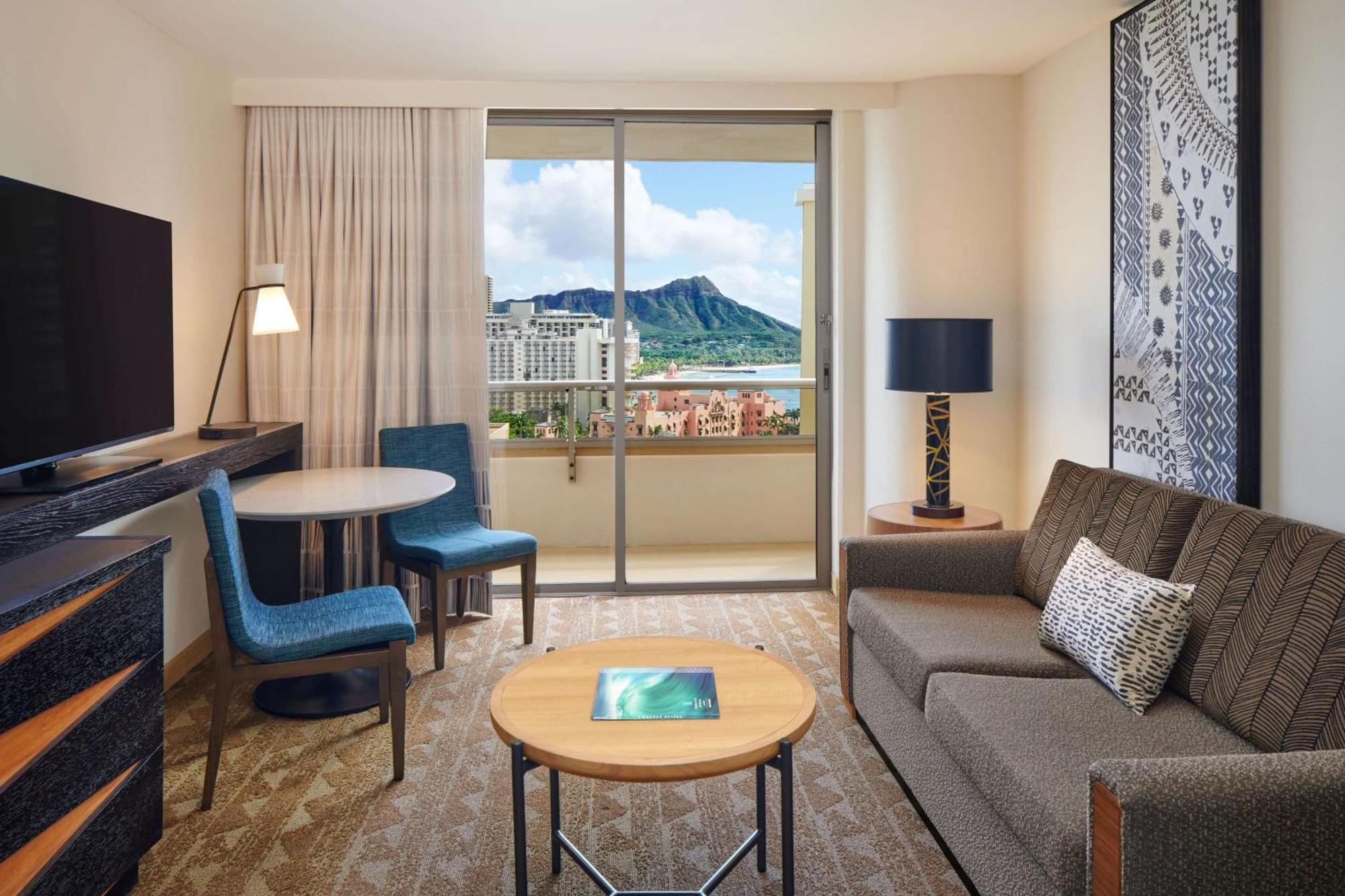 Resort Embassy By Hilton Waikiki Walk