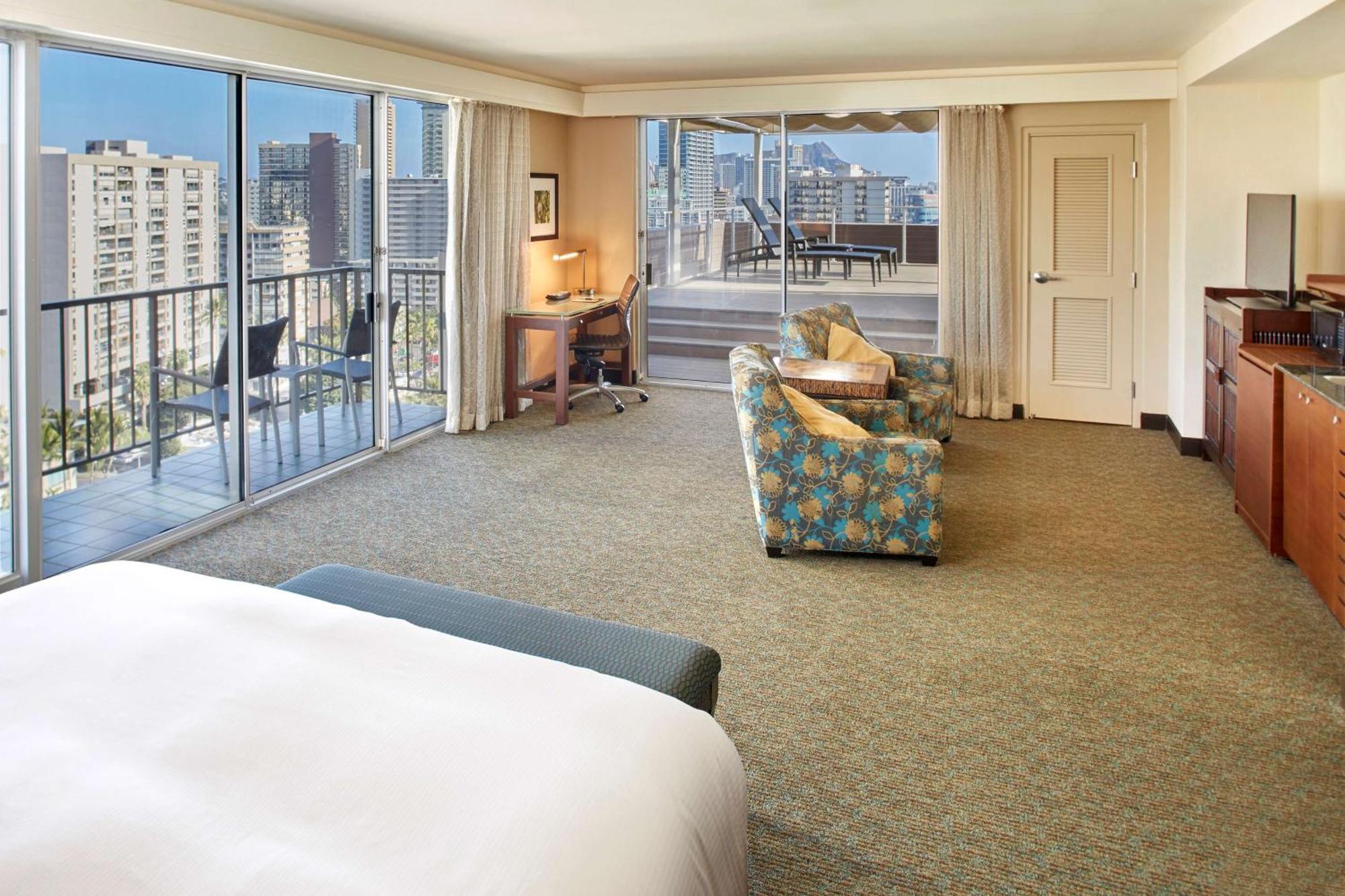 Doubletree By Hilton Alana - Waikiki