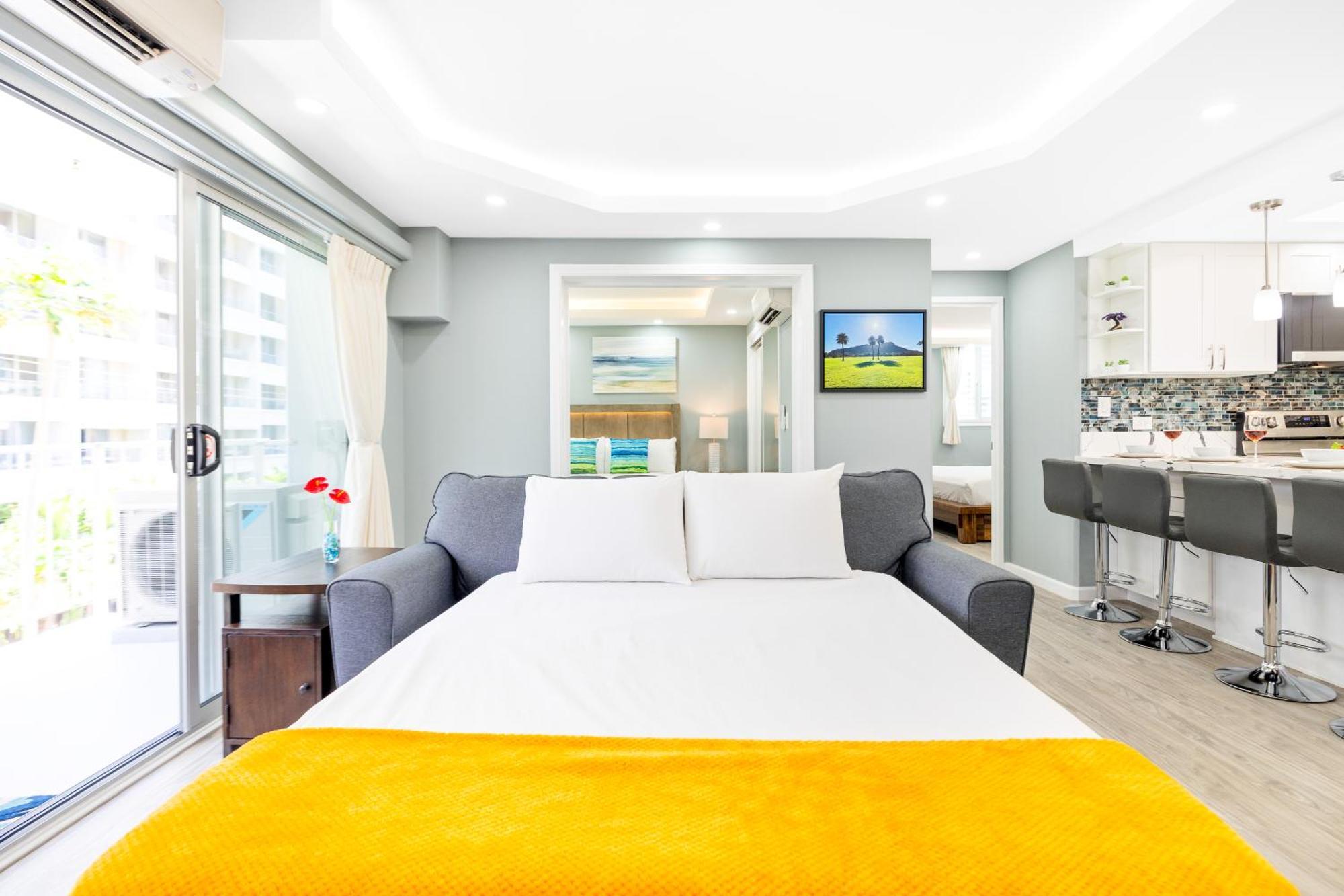 Fully Renovated 2br And 2ba Near Waikiki With Parking Apartment *