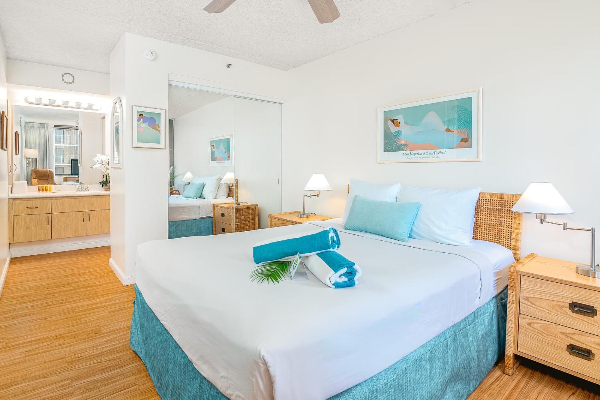 Waikiki Banyan Cozy - Ocean View With Free Parking! Honolulu