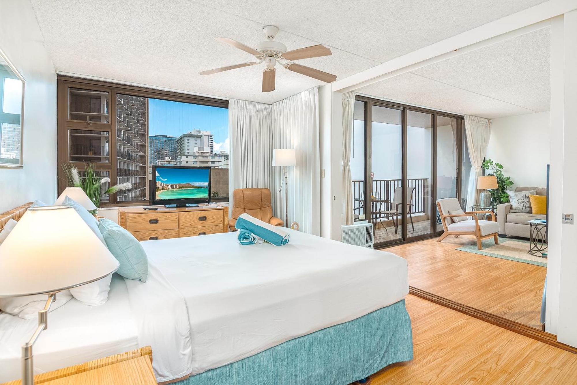 Waikiki Banyan Cozy - Ocean View With Free Parking! Apartment *
