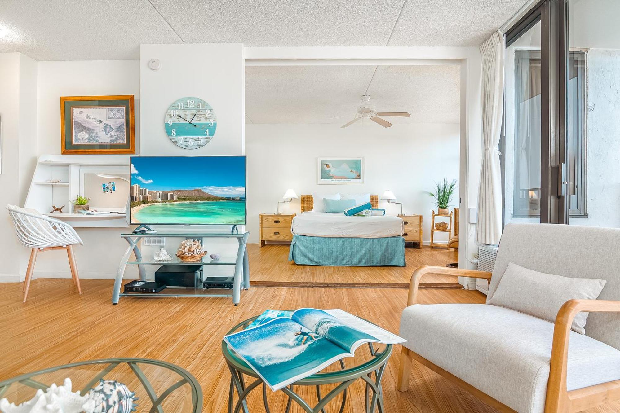 Apartment Waikiki Banyan Cozy - Ocean View With Free Parking! *