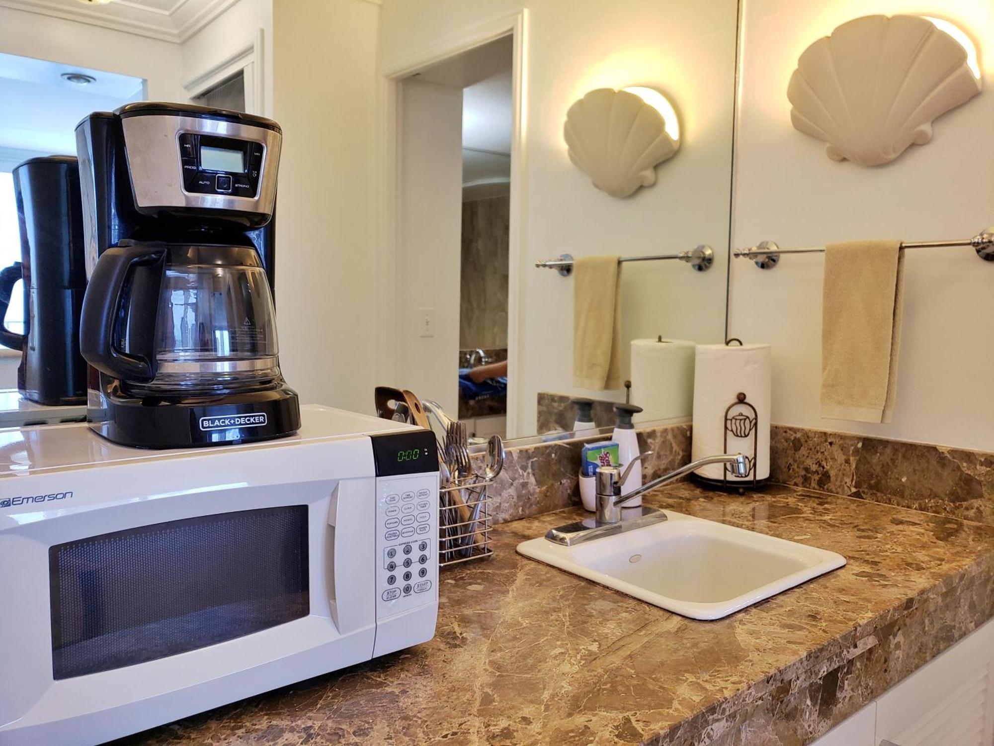 Vacation At Royal Garden Waikiki Apartment