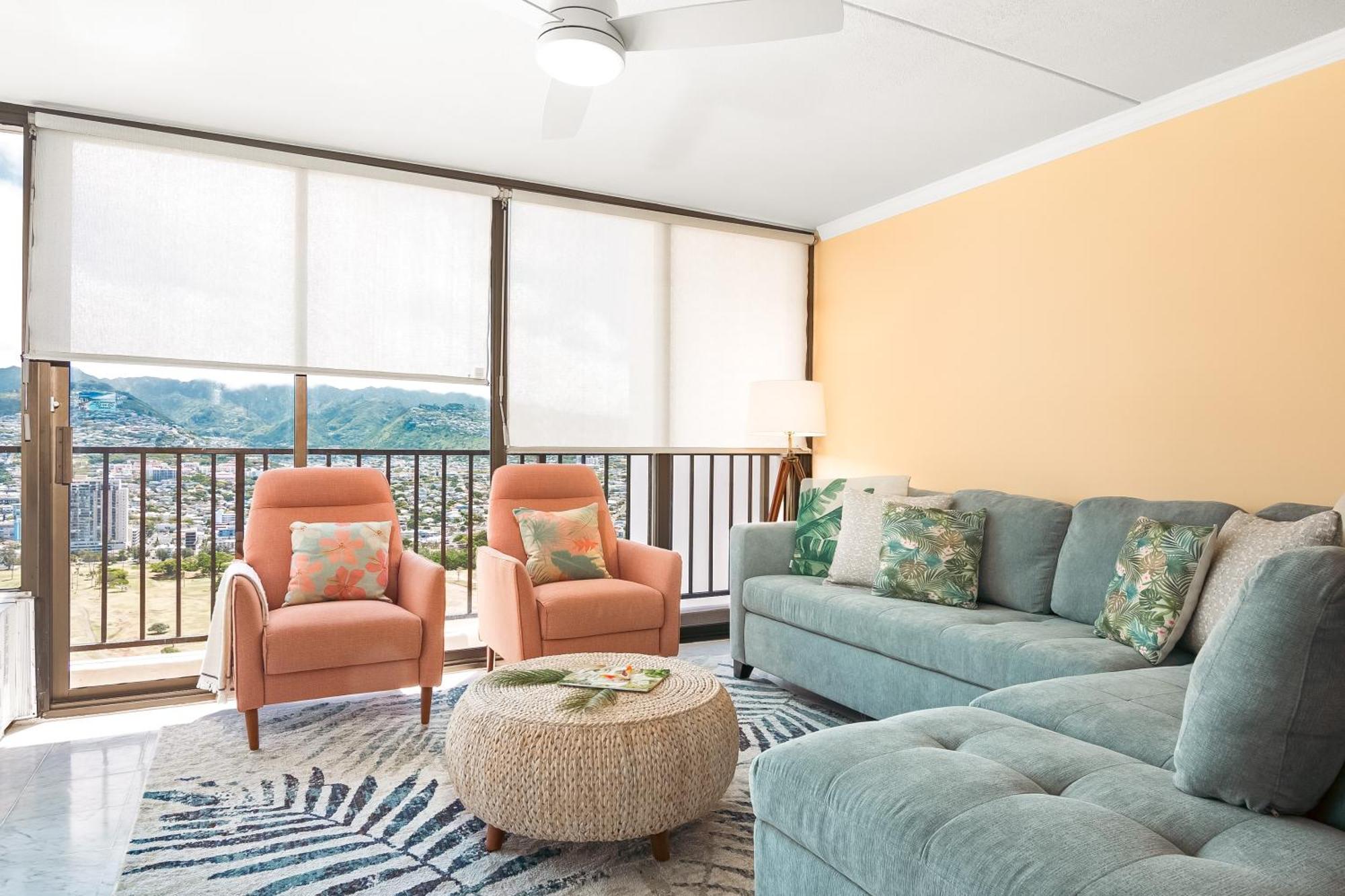 Stylish 1br With Mountain View & Free Parking! Honolulu