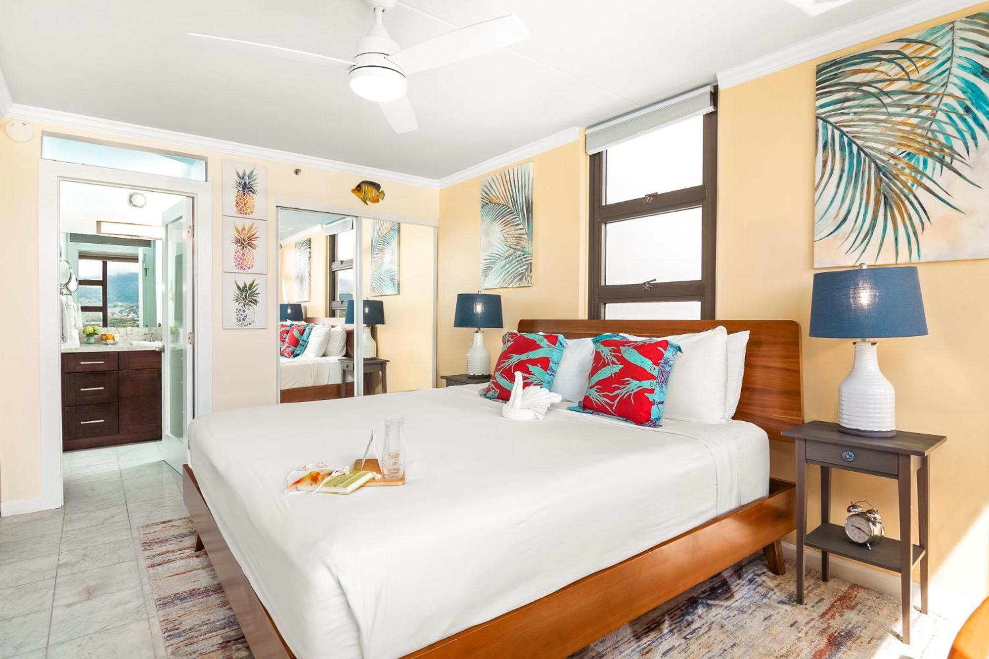 Apartment Stylish 1br With Mountain View & Free Parking!
