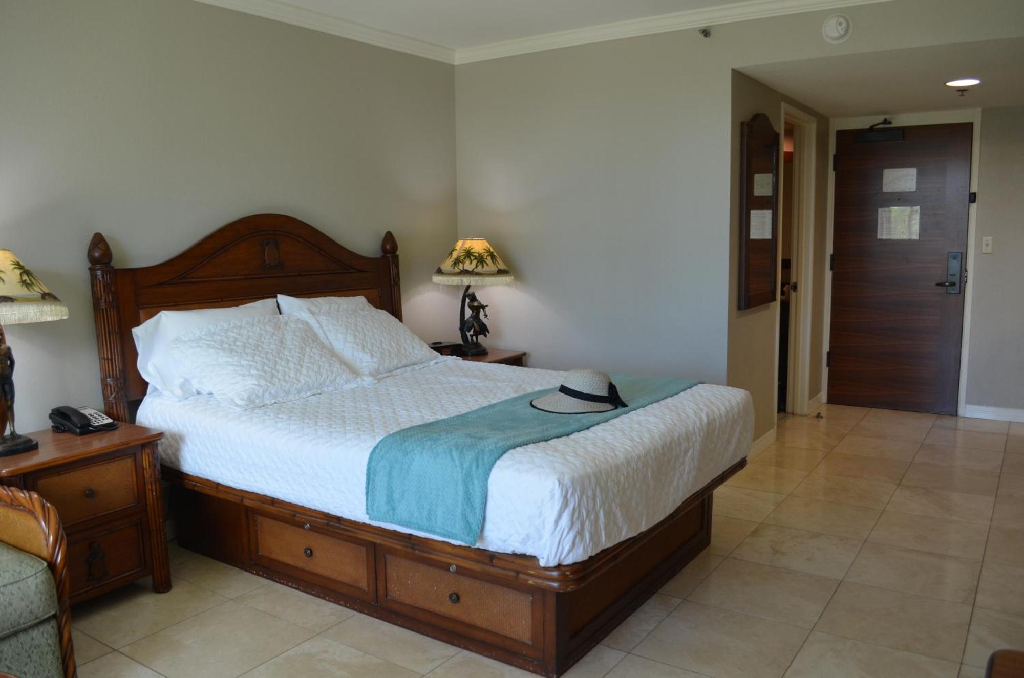 Luana Waikiki Unit - Free Parking No Other Fees Beyond Booking Sleeps Up To 4 Hotel