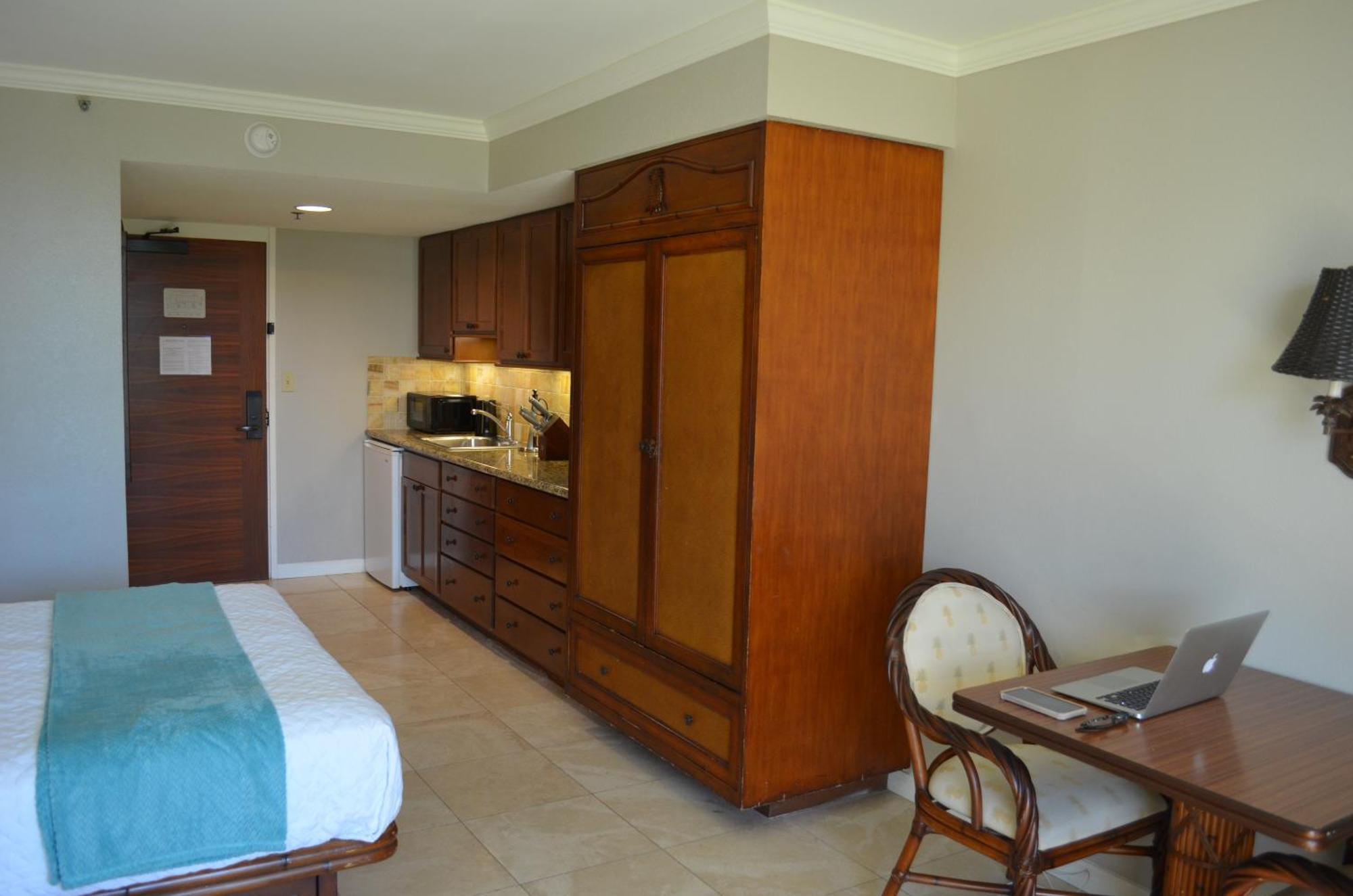 Luana Waikiki Unit - Free Parking No Other Fees Beyond Booking Sleeps Up To 4 Hotel