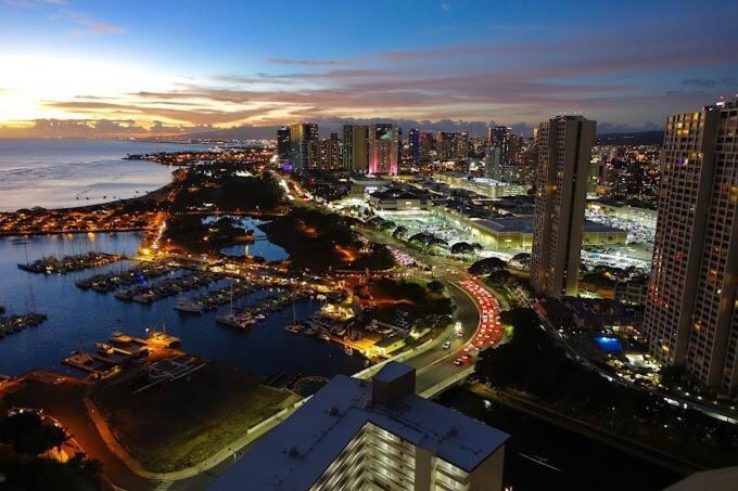 Apartment Ocean View Free Assigend Parking In Unit Laundry Honolulu