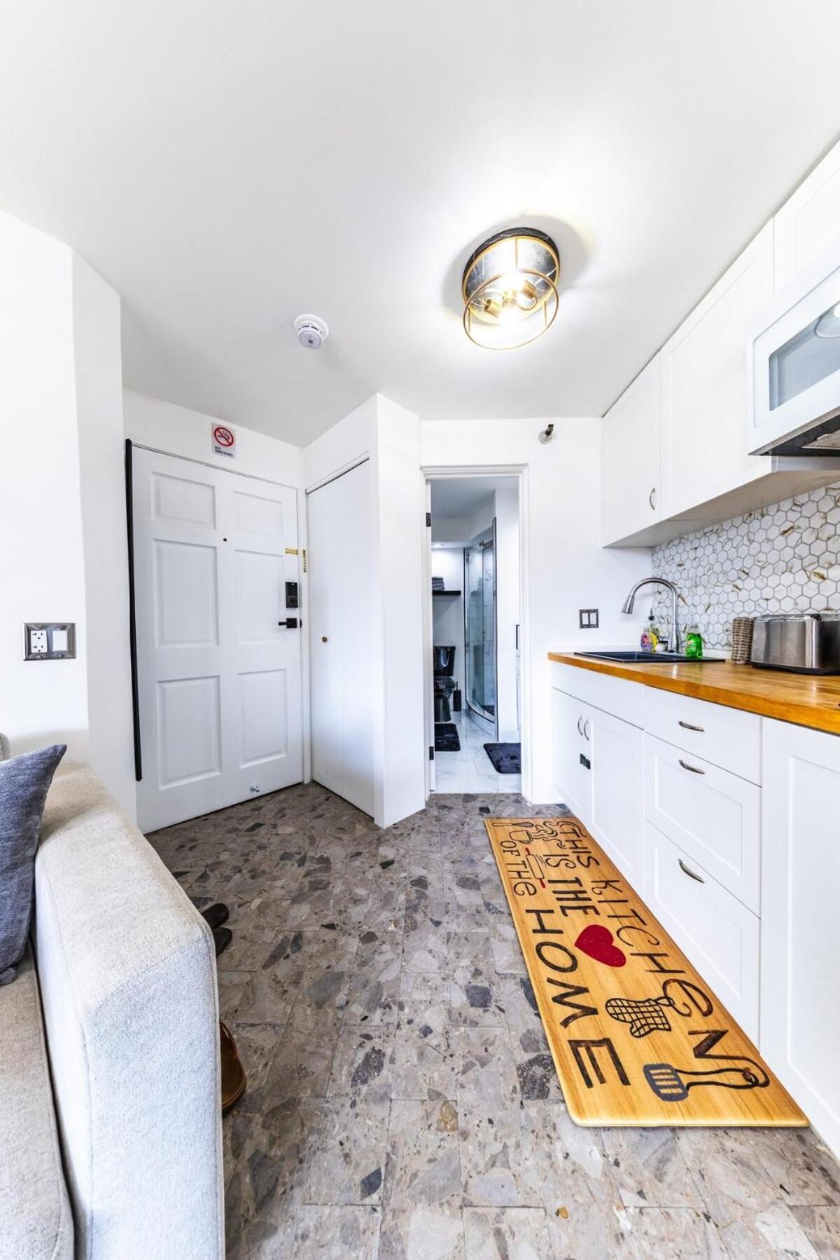 Ocean View Free Assigend Parking In Unit Laundry Apartment