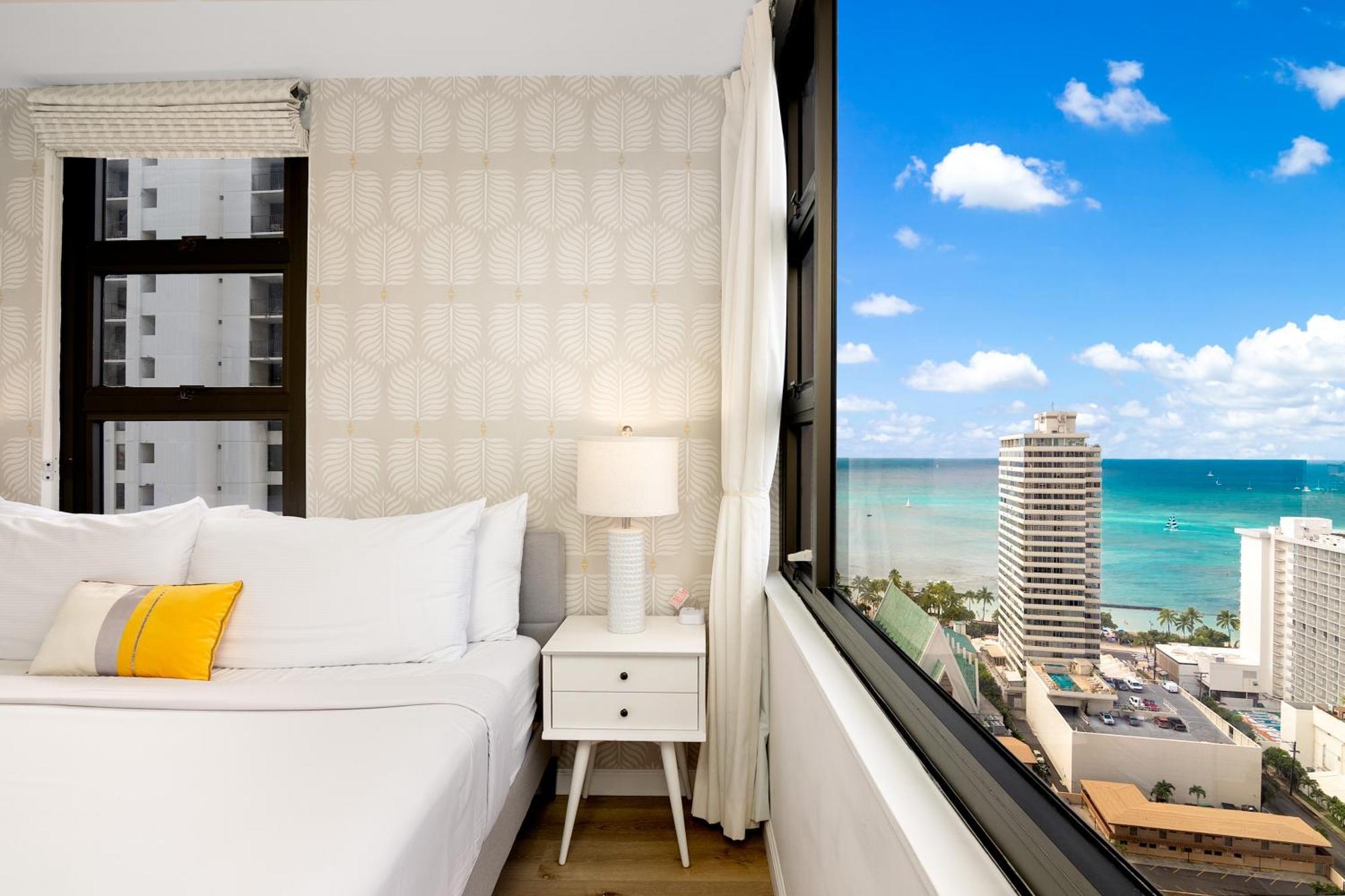 Waikiki Banyan Fabulous Ocean View With Free Parking * Honolulu