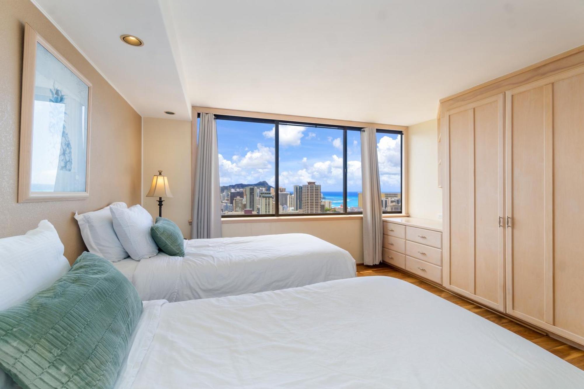 Apartment Hawaiian Monarch Penthouse 402 Honolulu