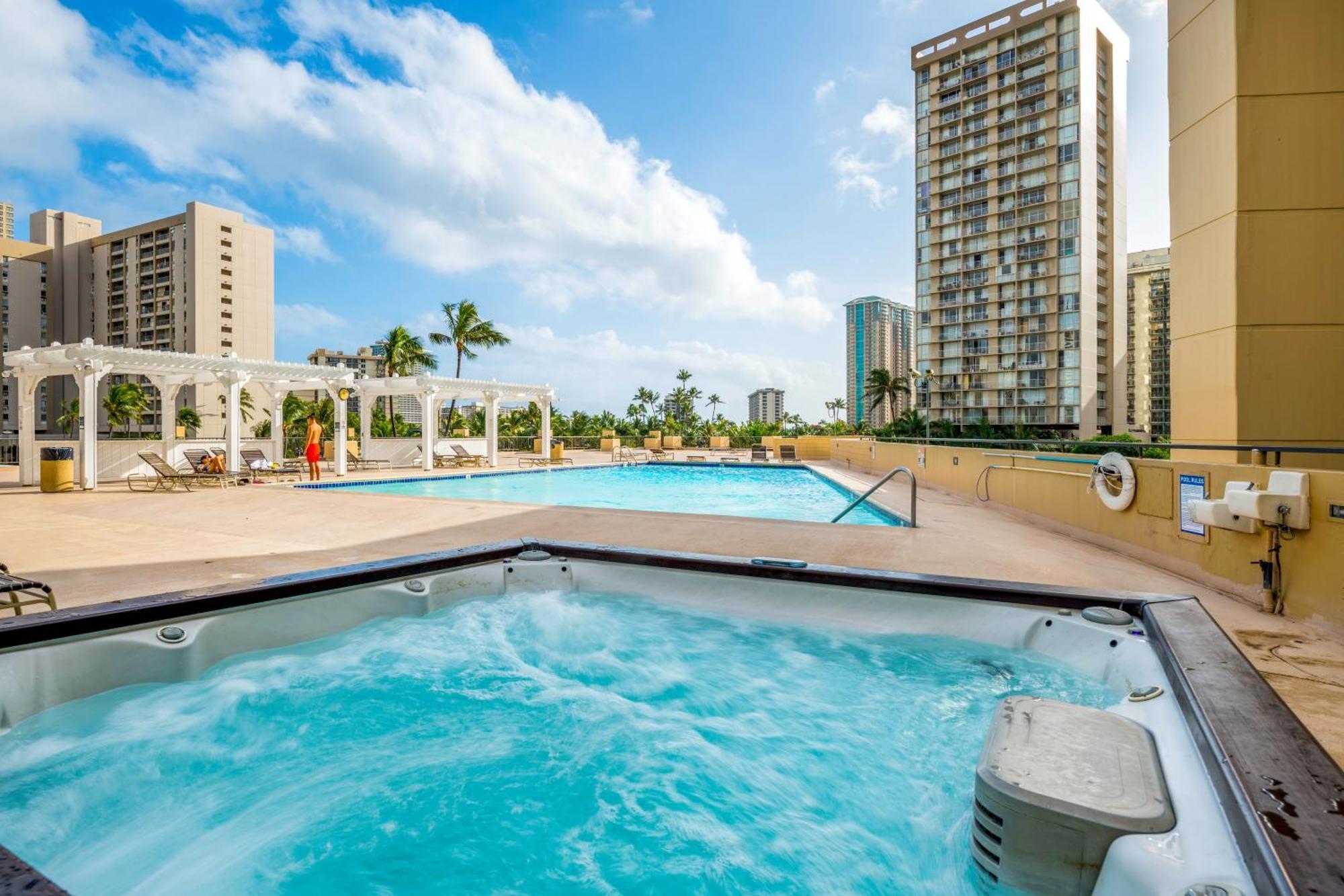 Apartment Hawaiian Monarch Penthouse 402 Honolulu