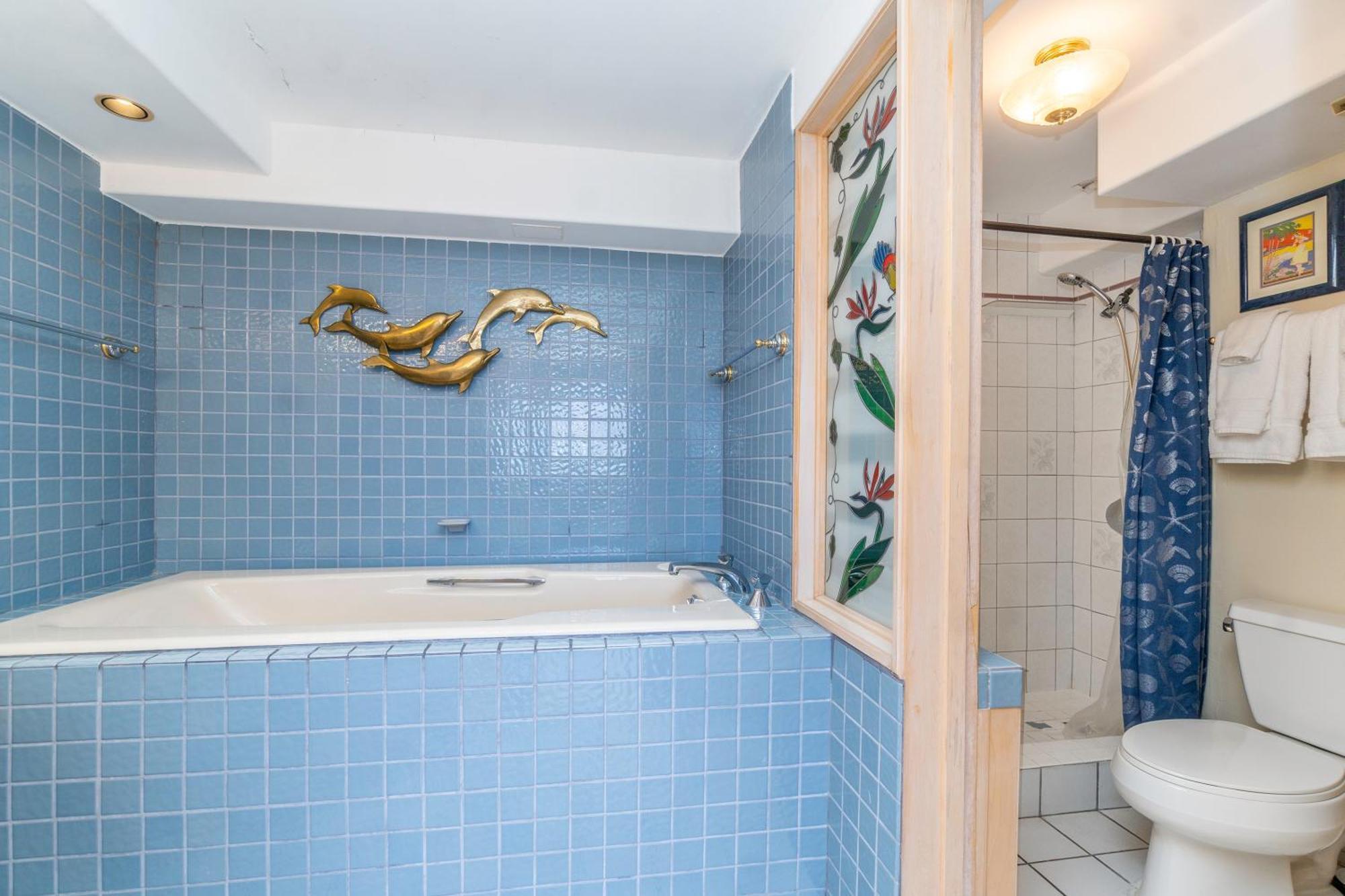 Hawaiian Monarch Penthouse 402 Honolulu