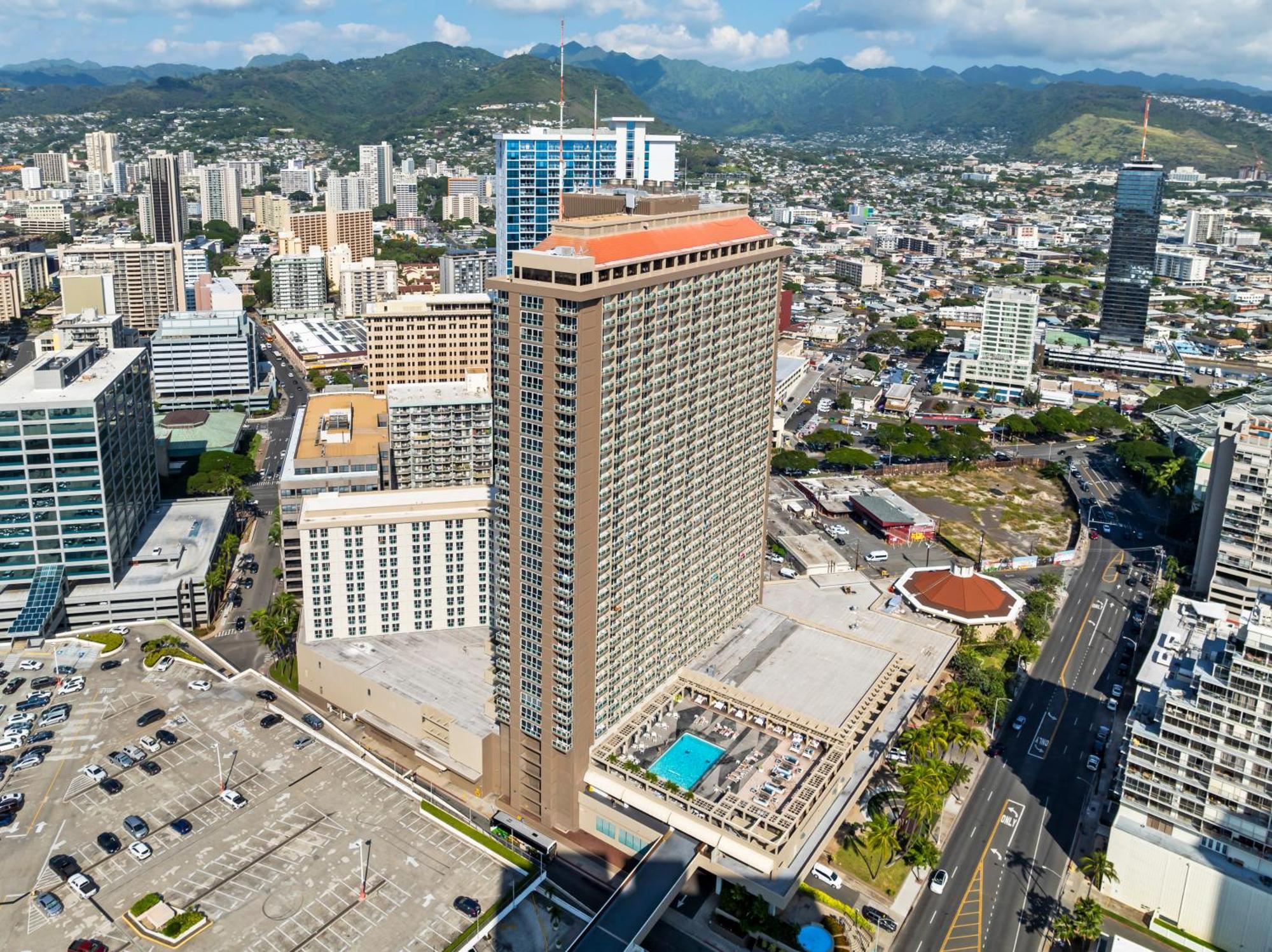Ala Moana 15th Floor Hotel 5*
