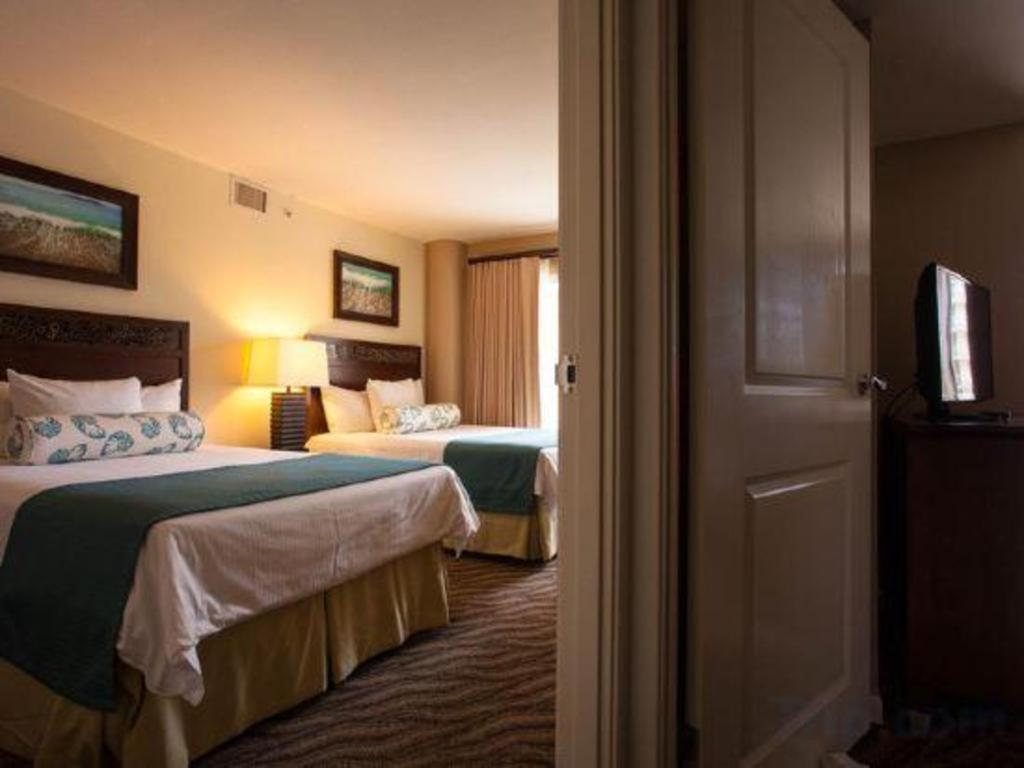Club Wyndham At Waikiki Walk 3*