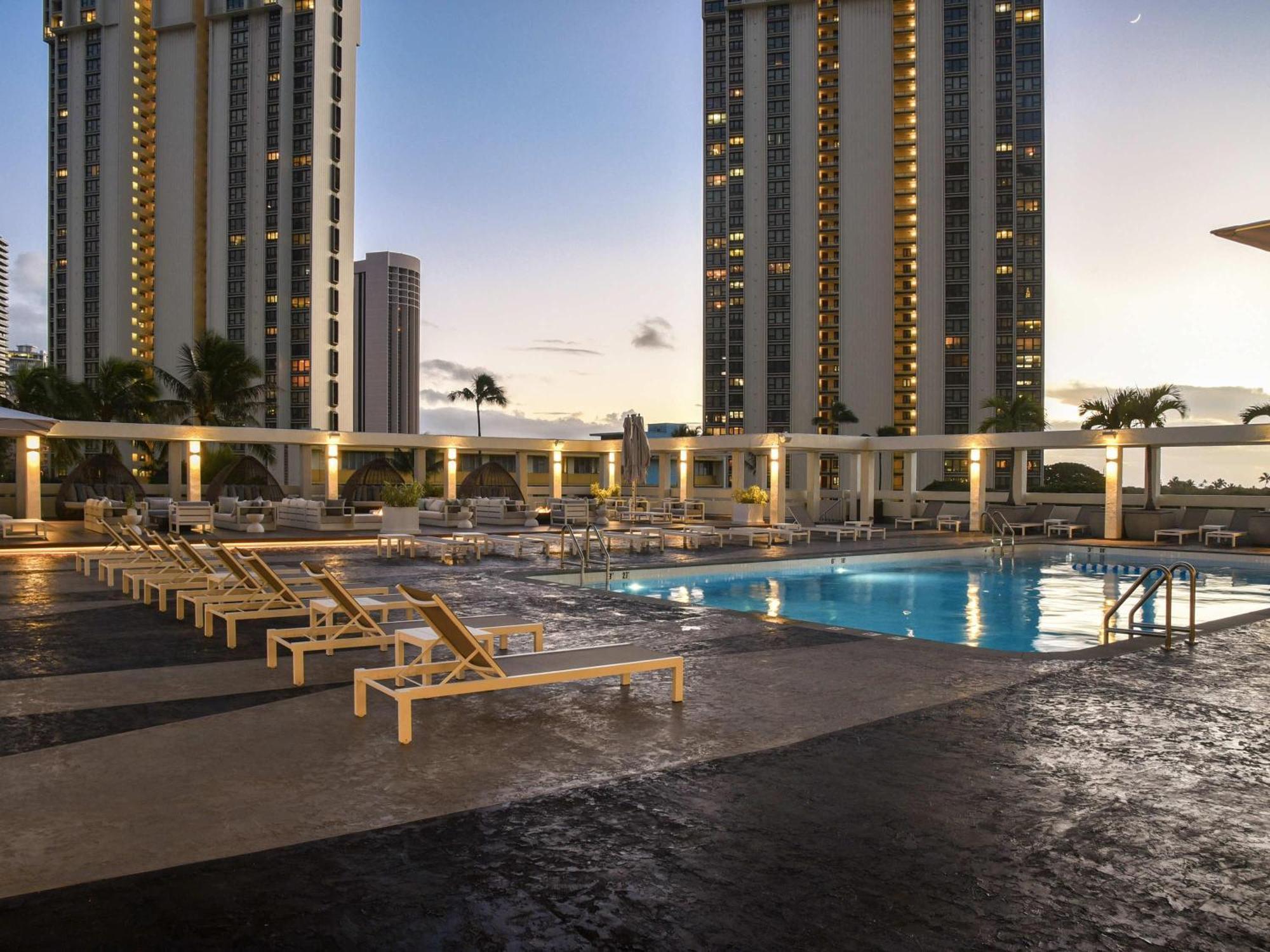 Ala Moana By Mantra 3*