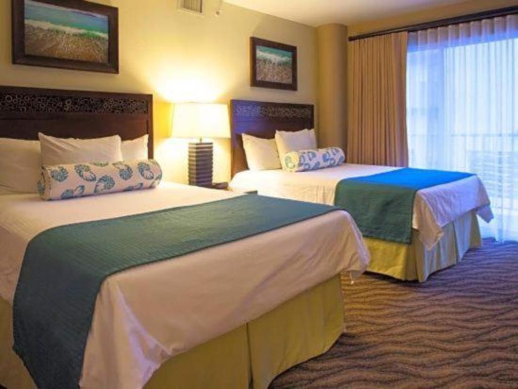 Hotel Club Wyndham At Waikiki Walk 3*