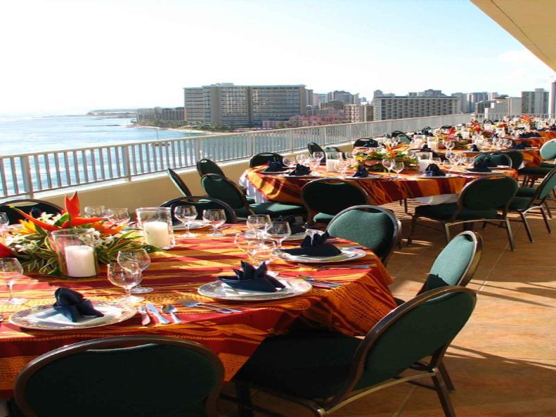 The Twin Fin 4*
