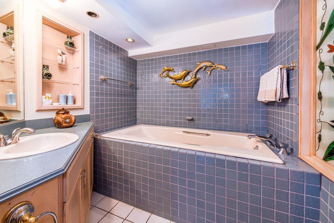 Apartment Hawaiian Monarch Penthouse 402 *