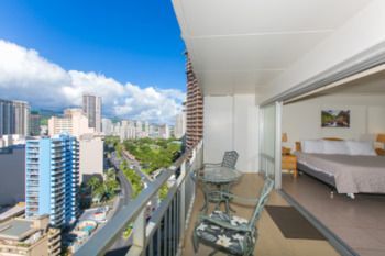 Marina Hawaii Vacations At The Ilikai 3*