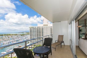Hotel Marina Hawaii Vacations At The Ilikai Honolulu
