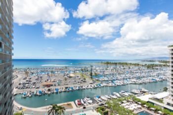 Marina Hawaii Vacations At The Ilikai Hotel