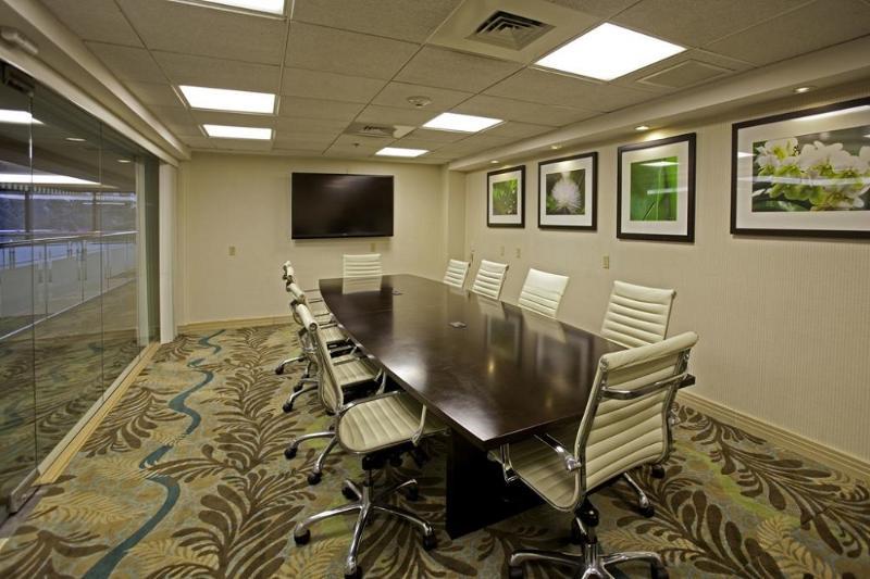 Doubletree By Hilton Alana - Waikiki Resort