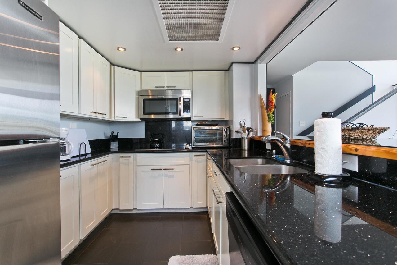 Royal Kuhio #3802 - 3 Bedroom, 2 Level Penthouse - Sleeps 12 Holiday home