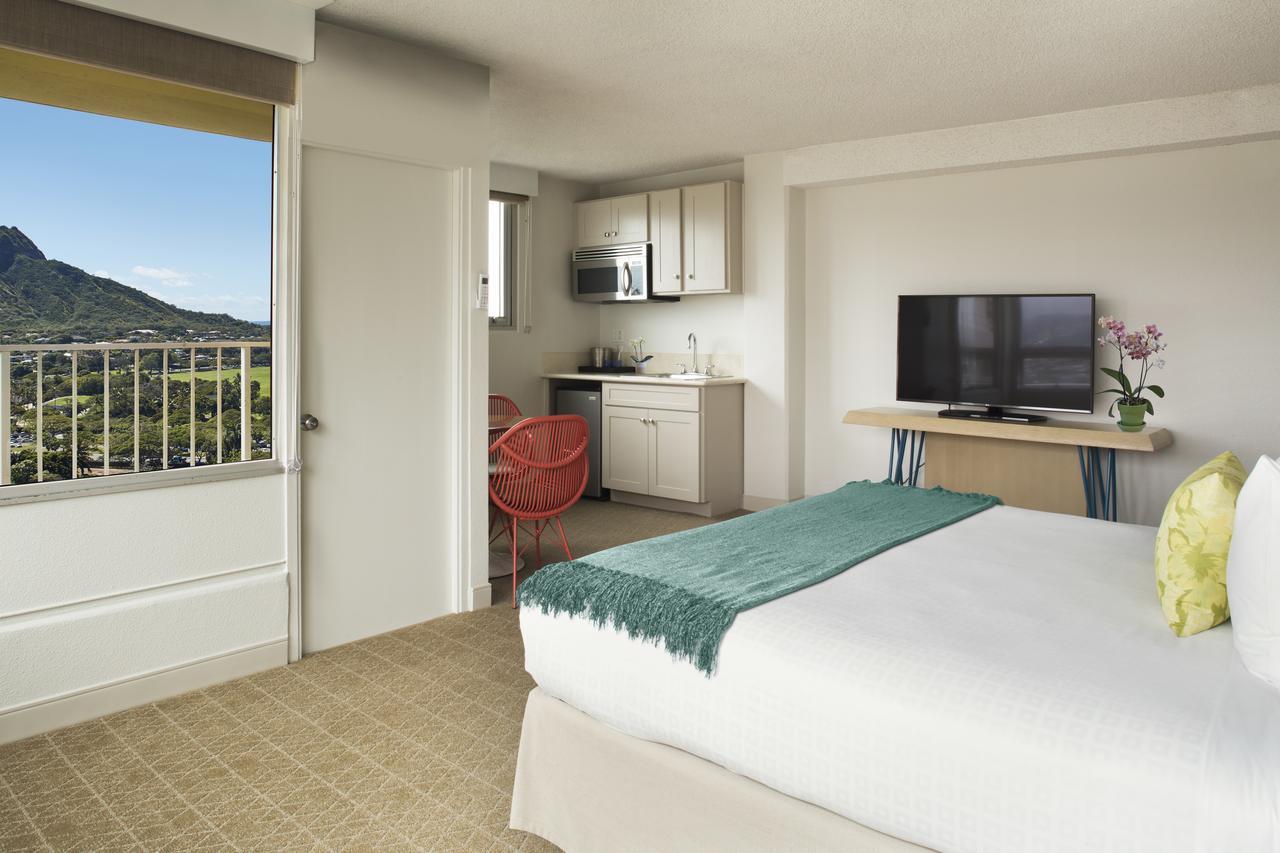 Queen Kapiolani Hotel 4*