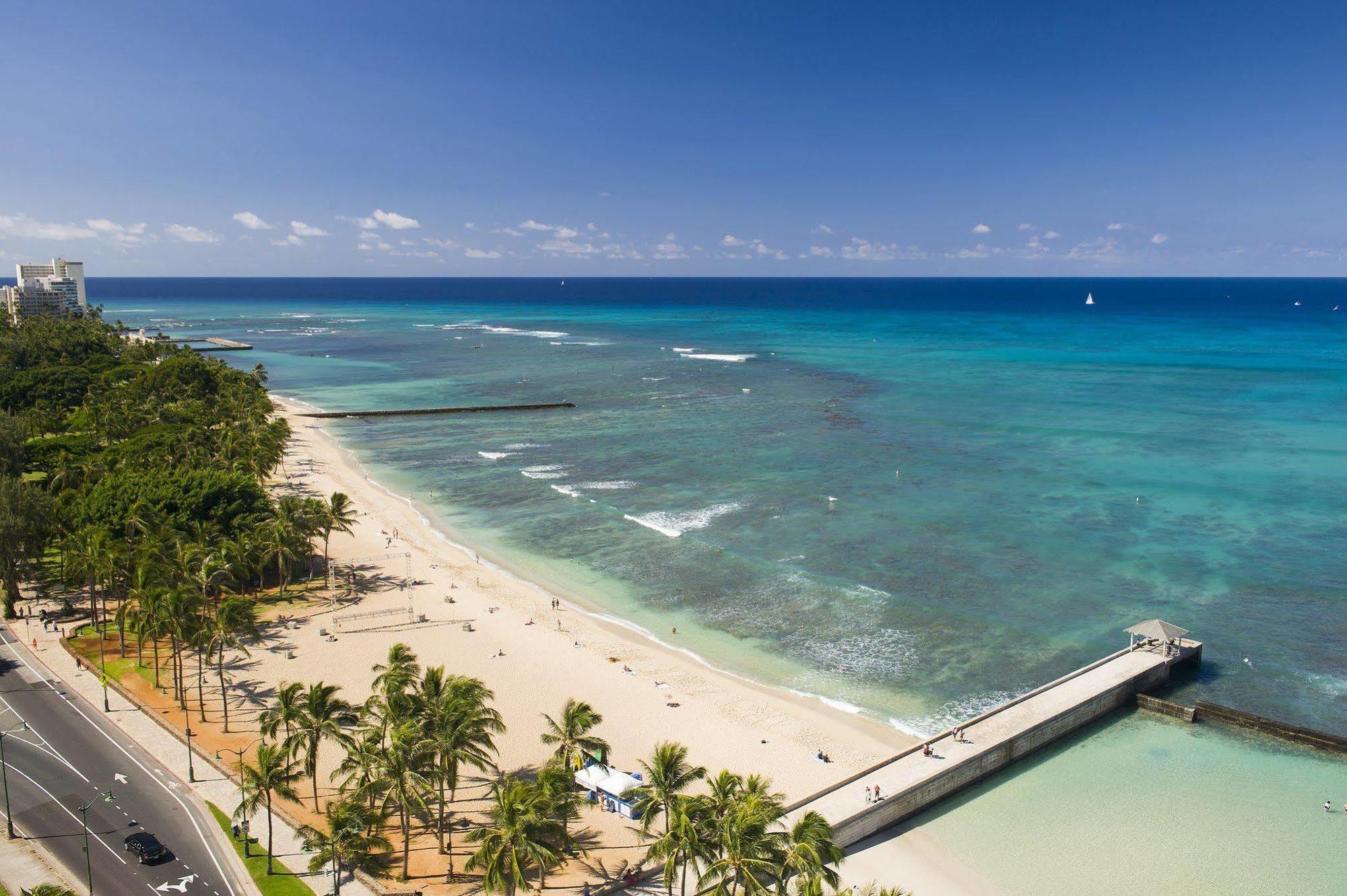 Hotel The Twin Fin 4*