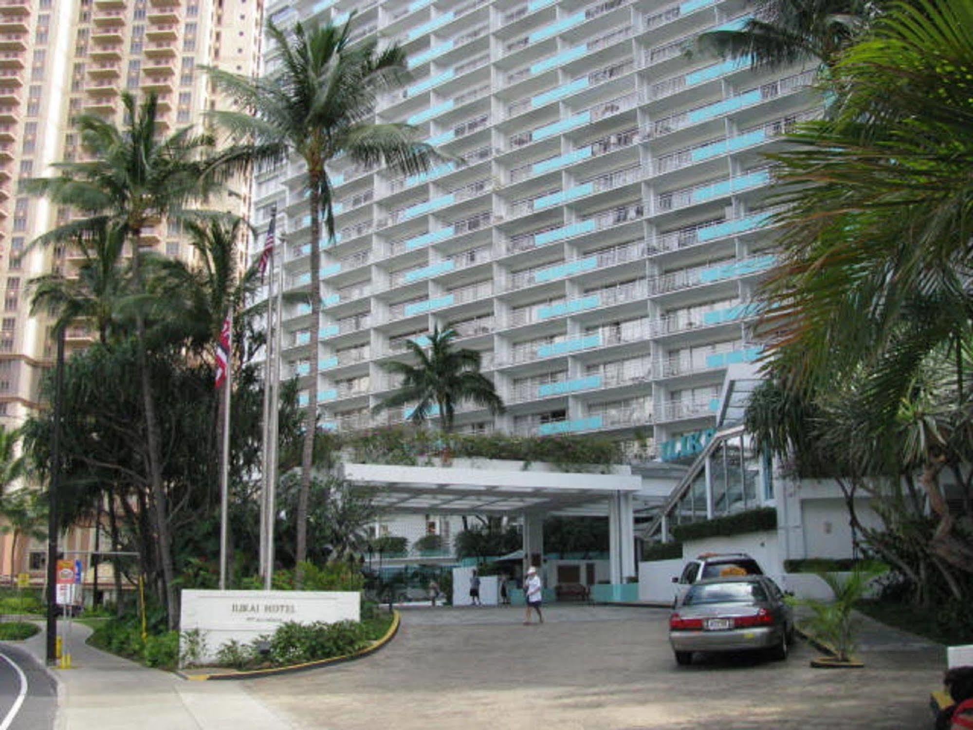 Marina Hawaii Vacations At The Ilikai Hotel 3*