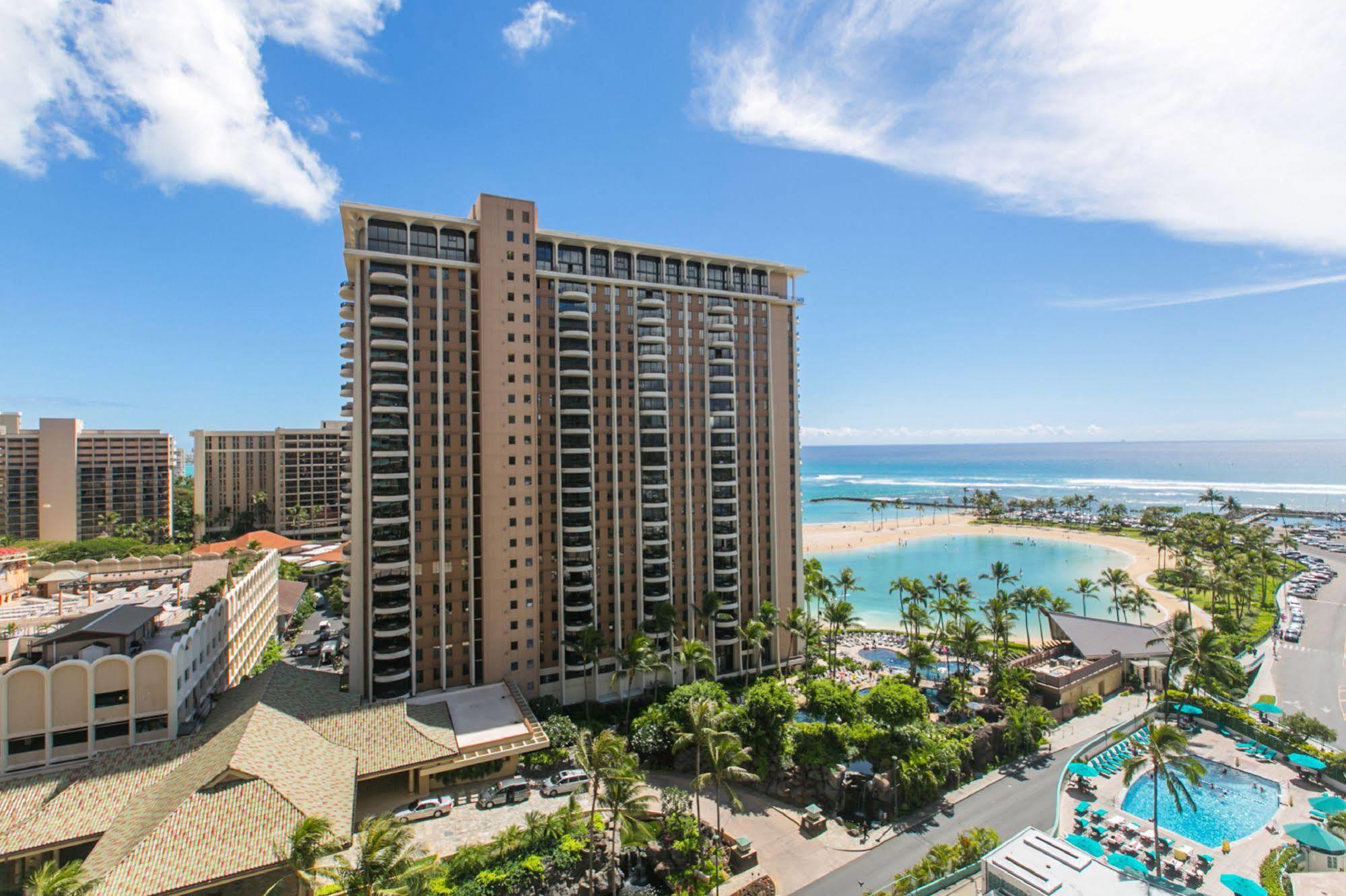 Hotel Marina Hawaii Vacations At The Ilikai Honolulu