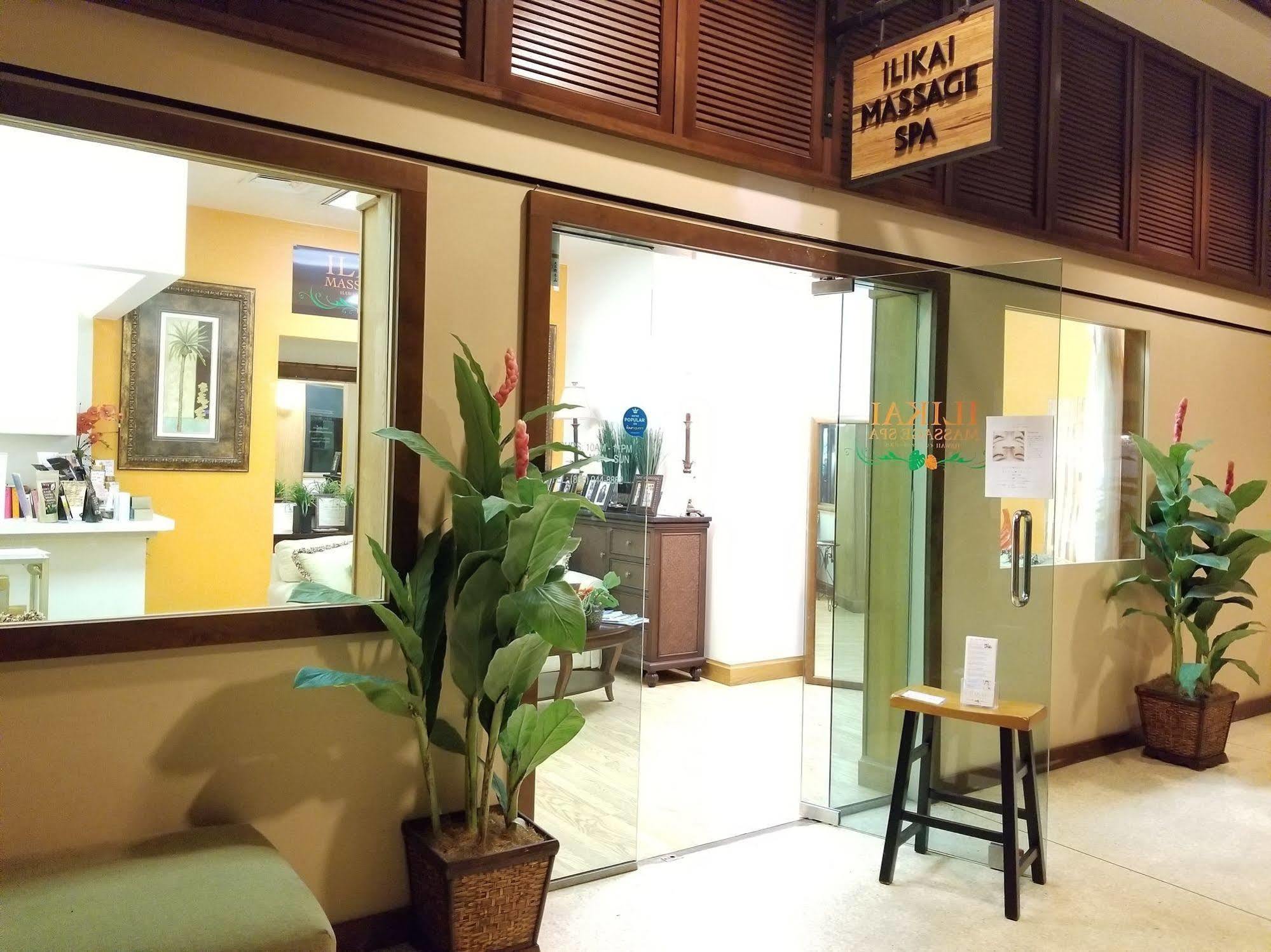 Hotel Marina Hawaii Vacations At The Ilikai