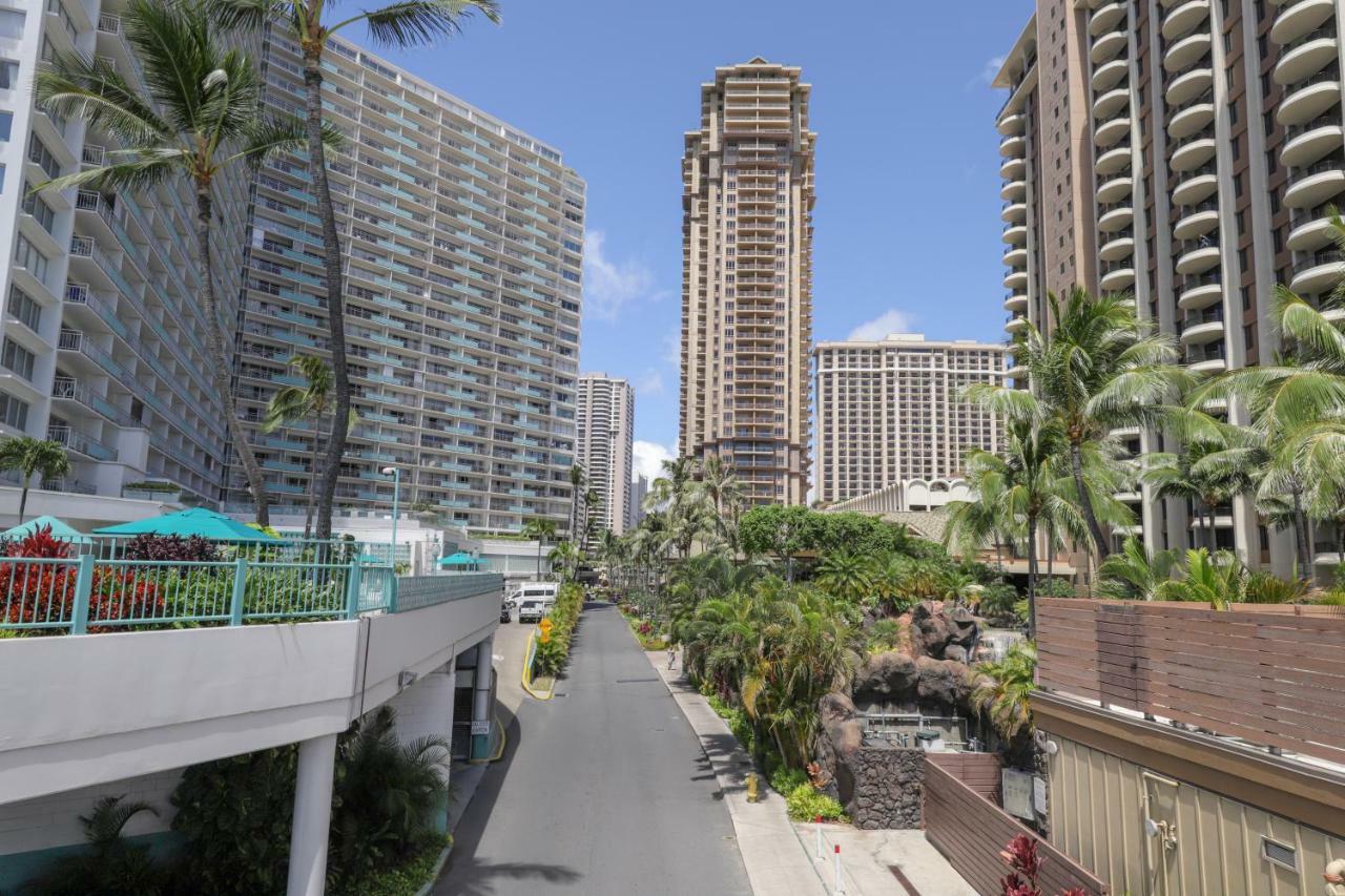 Harbor View Plaza #1203 *