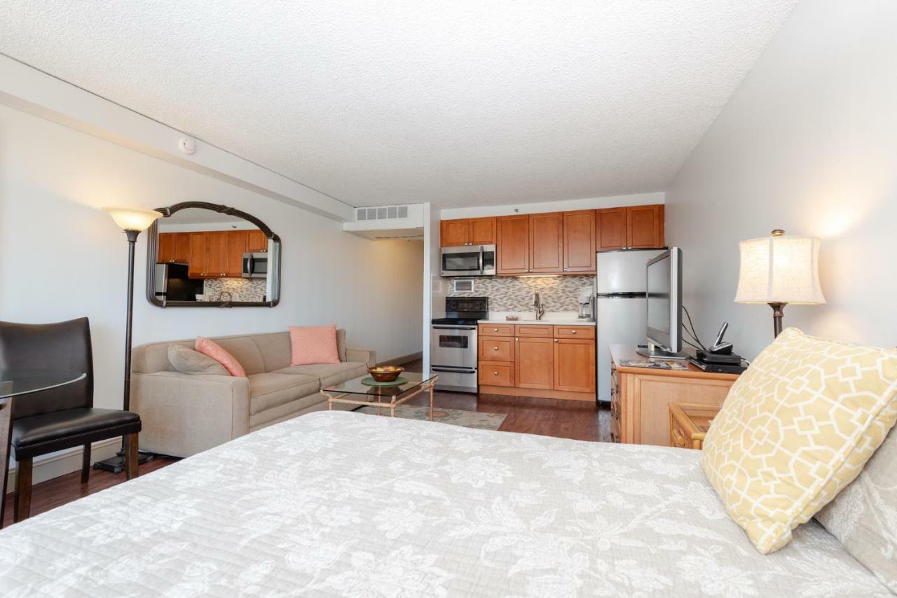 Marine Surf Waikiki 14th Floor Apartment
