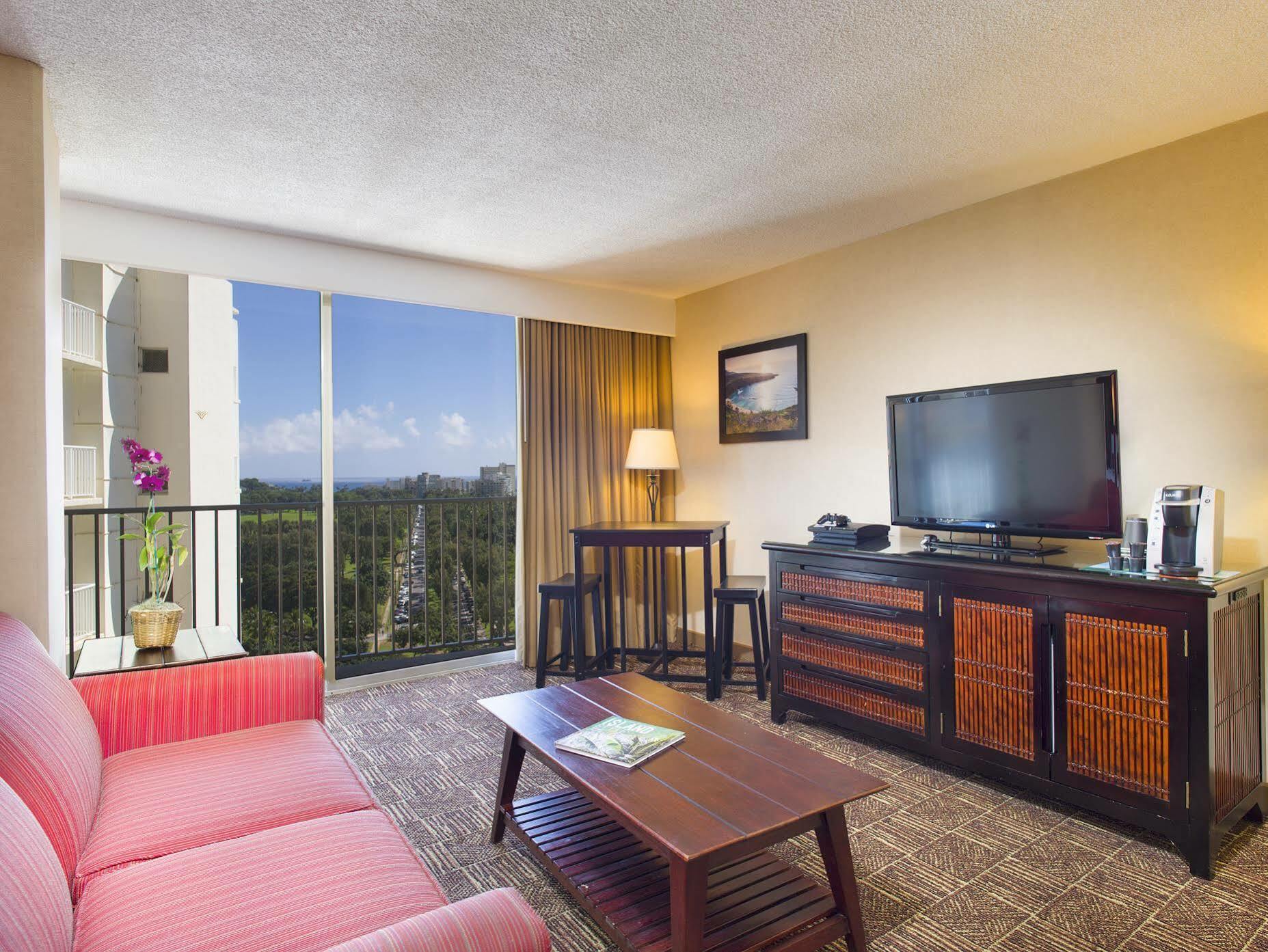 Hotel The Twin Fin 4*