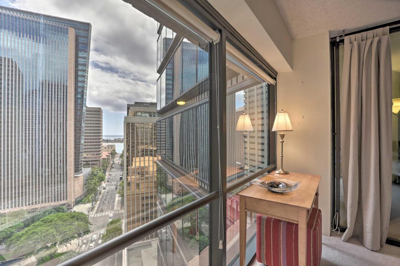 Apartment Downtown Near Ala Moana Beach! *