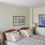 Waikiki Studio At Ilikai Marina - Great Apartment By The Beach - See Low End Price!