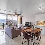 Newly Remodeled - 30Th Floor Suite With Epic Mountain Views Home